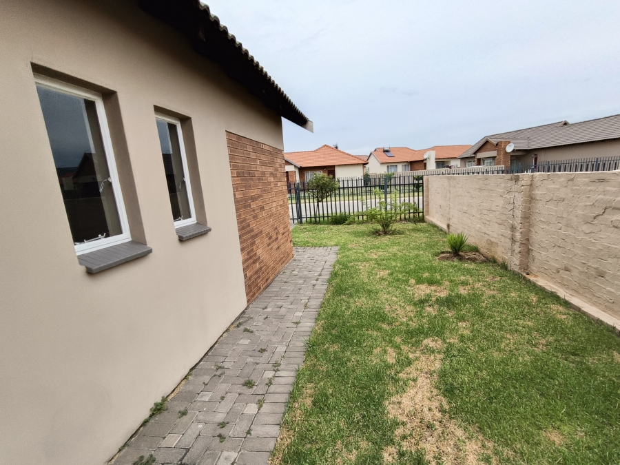 3 Bedroom Property for Sale in Waterkloof Hill Estate North West